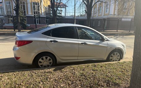 Hyundai Solaris II рестайлинг, 2015 год, 750 000 рублей, 9 фотография