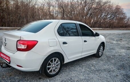 Renault Logan II, 2018 год, 650 000 рублей, 2 фотография