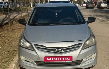 Hyundai Solaris II рестайлинг, 2015 год, 750 000 рублей, 8 фотография