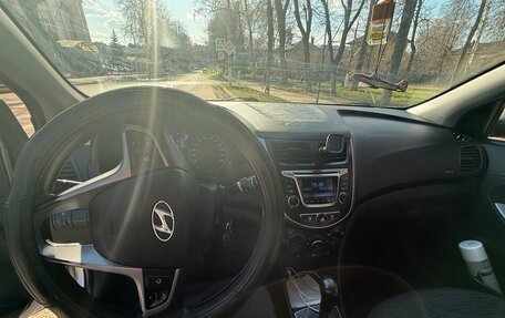 Hyundai Solaris II рестайлинг, 2015 год, 750 000 рублей, 13 фотография