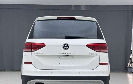 Volkswagen Touran III, 2023 год, 1 515 002 рублей, 4 фотография