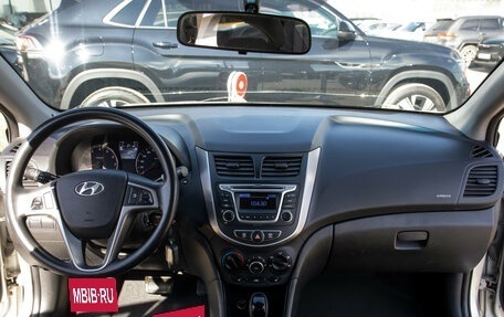 Hyundai Solaris II рестайлинг, 2014 год, 1 098 000 рублей, 10 фотография