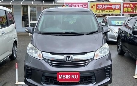 Honda Freed I, 2014 год, 902 000 рублей, 3 фотография