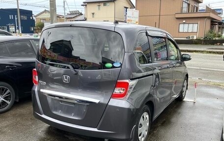 Honda Freed I, 2014 год, 902 000 рублей, 6 фотография