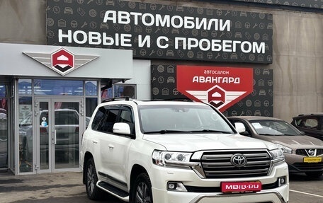 Toyota Land Cruiser 200, 2016 год, 4 950 000 рублей, 1 фотография