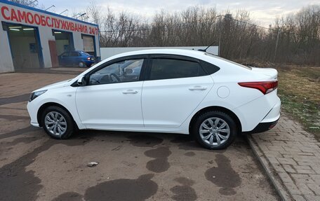 Hyundai Solaris II рестайлинг, 2020 год, 1 400 000 рублей, 3 фотография