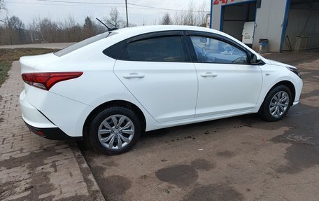 Hyundai Solaris II рестайлинг, 2020 год, 1 400 000 рублей, 4 фотография