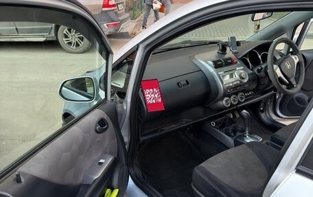 Honda Fit III, 2007 год, 422 000 рублей, 3 фотография