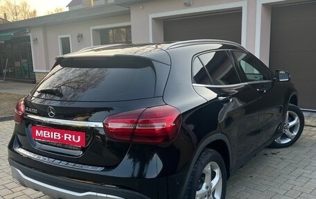 Mercedes-Benz GLA, 2017 год, 3 100 000 рублей, 4 фотография