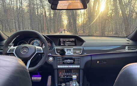 Mercedes-Benz E-Класс AMG, 2013 год, 3 400 000 рублей, 10 фотография