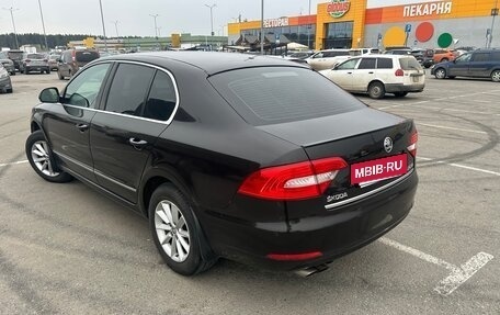 Skoda Superb III рестайлинг, 2013 год, 1 050 000 рублей, 5 фотография