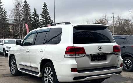 Toyota Land Cruiser 200, 2016 год, 4 950 000 рублей, 5 фотография