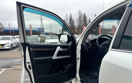 Toyota Land Cruiser 200, 2016 год, 4 950 000 рублей, 10 фотография