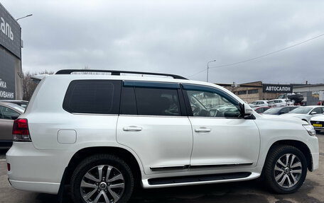 Toyota Land Cruiser 200, 2016 год, 4 950 000 рублей, 8 фотография