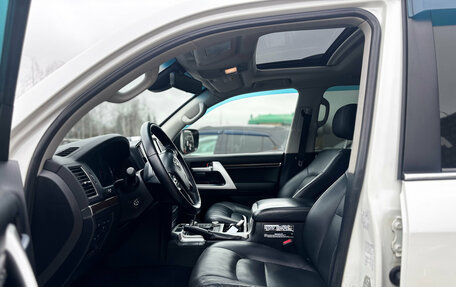 Toyota Land Cruiser 200, 2016 год, 4 950 000 рублей, 13 фотография