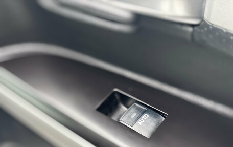 Toyota Land Cruiser 200, 2016 год, 4 950 000 рублей, 31 фотография