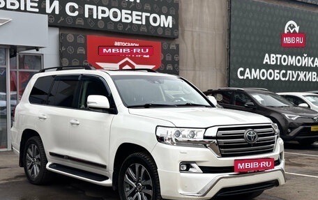 Toyota Land Cruiser 200, 2016 год, 4 950 000 рублей, 9 фотография