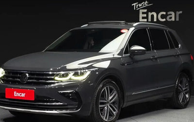 Volkswagen Tiguan II, 2022 год, 3 150 000 рублей, 1 фотография