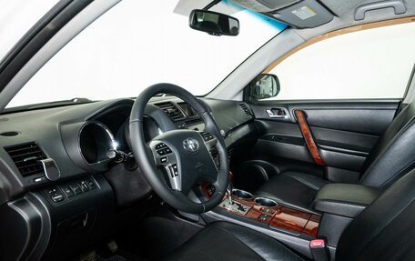 Toyota Highlander III, 2011 год, 1 500 000 рублей, 5 фотография