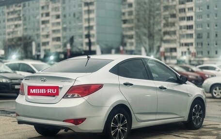 Hyundai Solaris II рестайлинг, 2015 год, 869 000 рублей, 5 фотография