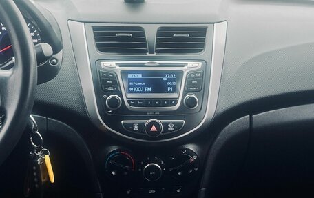 Hyundai Solaris II рестайлинг, 2015 год, 869 000 рублей, 16 фотография