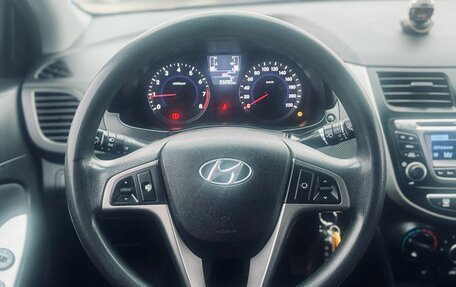 Hyundai Solaris II рестайлинг, 2015 год, 869 000 рублей, 14 фотография