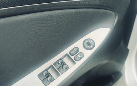 Hyundai Solaris II рестайлинг, 2015 год, 869 000 рублей, 19 фотография