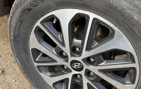 Hyundai Grand Starex Grand Starex I рестайлинг 2, 2018 год, 3 335 000 рублей, 21 фотография