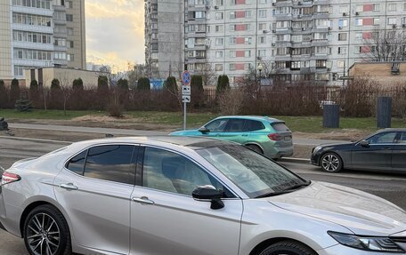 Toyota Camry, 2022 год, 3 500 000 рублей, 2 фотография