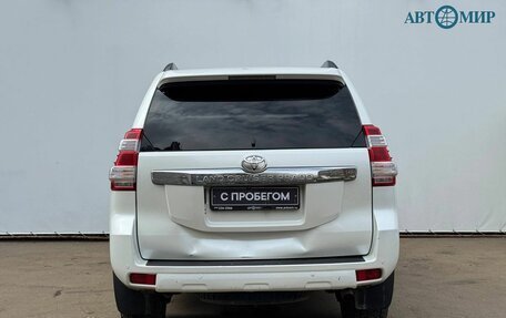 Toyota Land Cruiser Prado 150 рестайлинг 2, 2015 год, 4 100 000 рублей, 7 фотография