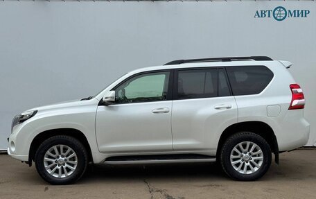 Toyota Land Cruiser Prado 150 рестайлинг 2, 2015 год, 4 100 000 рублей, 5 фотография