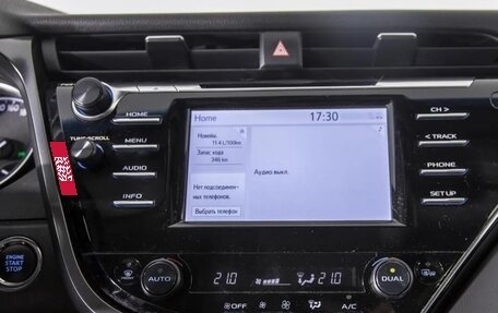 Toyota Camry, 2019 год, 2 490 000 рублей, 4 фотография