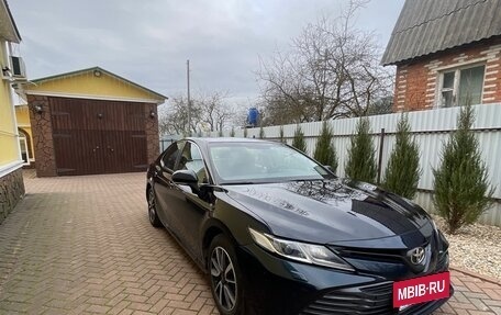 Toyota Camry, 2019 год, 2 490 000 рублей, 6 фотография