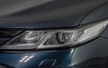 Toyota Camry, 2019 год, 2 490 000 рублей, 10 фотография