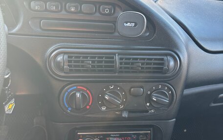 Chevrolet Niva I рестайлинг, 2012 год, 600 000 рублей, 5 фотография