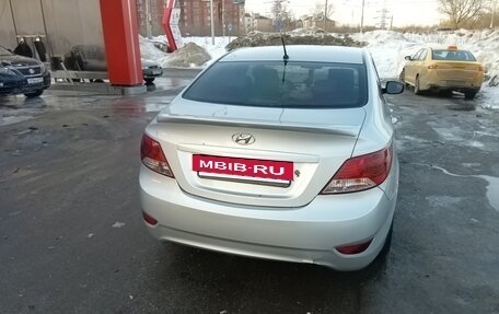 Hyundai Solaris II рестайлинг, 2012 год, 540 000 рублей, 5 фотография