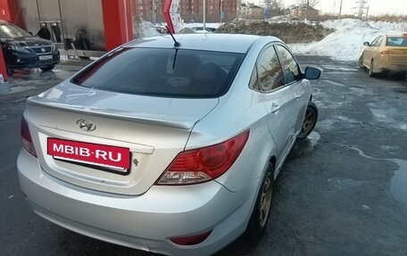 Hyundai Solaris II рестайлинг, 2012 год, 540 000 рублей, 6 фотография