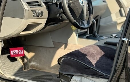 BMW 5 серия, 2004 год, 735 000 рублей, 12 фотография