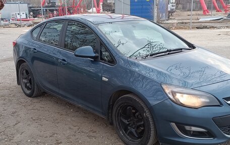 Opel Astra J, 2012 год, 640 000 рублей, 3 фотография