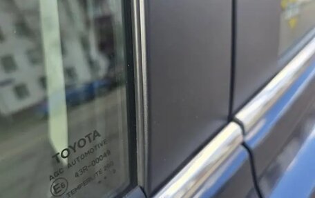 Toyota RAV4, 2018 год, 2 600 000 рублей, 16 фотография