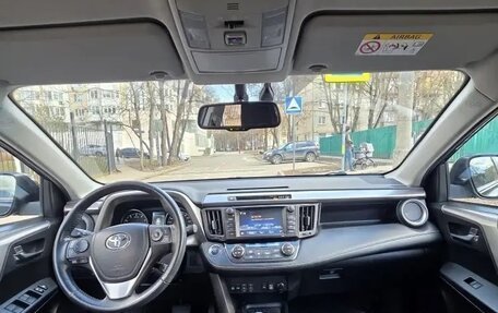 Toyota RAV4, 2018 год, 2 600 000 рублей, 39 фотография