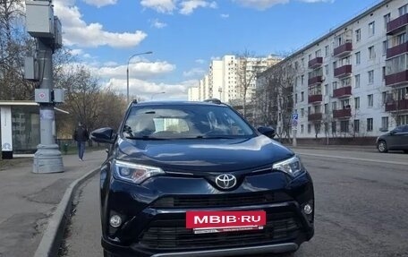 Toyota RAV4, 2018 год, 2 600 000 рублей, 31 фотография