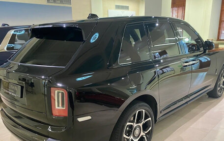 Rolls-Royce Cullinan, 2022 год, 44 990 000 рублей, 6 фотография