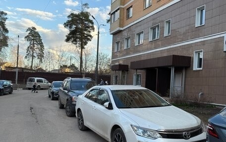 Toyota Camry, 2016 год, 2 500 000 рублей, 2 фотография