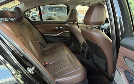 BMW 3 серия, 2019 год, 4 300 000 рублей, 9 фотография