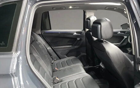 Volkswagen Tiguan II, 2022 год, 3 150 000 рублей, 10 фотография