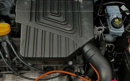 Renault Logan II, 2019 год, 640 000 рублей, 13 фотография