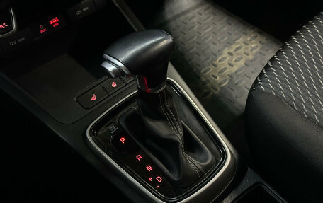 KIA Rio IV, 2018 год, 1 370 000 рублей, 17 фотография