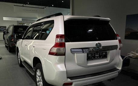 Toyota Land Cruiser Prado 150 рестайлинг 2, 2016 год, 2 900 000 рублей, 5 фотография