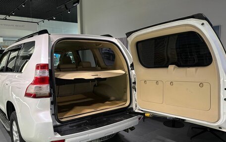 Toyota Land Cruiser Prado 150 рестайлинг 2, 2016 год, 2 900 000 рублей, 7 фотография